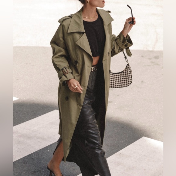 Oversized Trench Coat - Picture 4 of 8